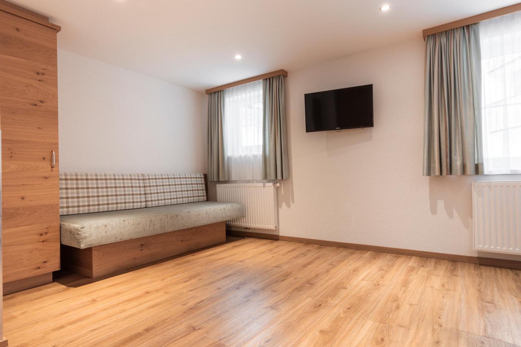 Schmid Rooms & Apartments イシュグル エクステリア 写真