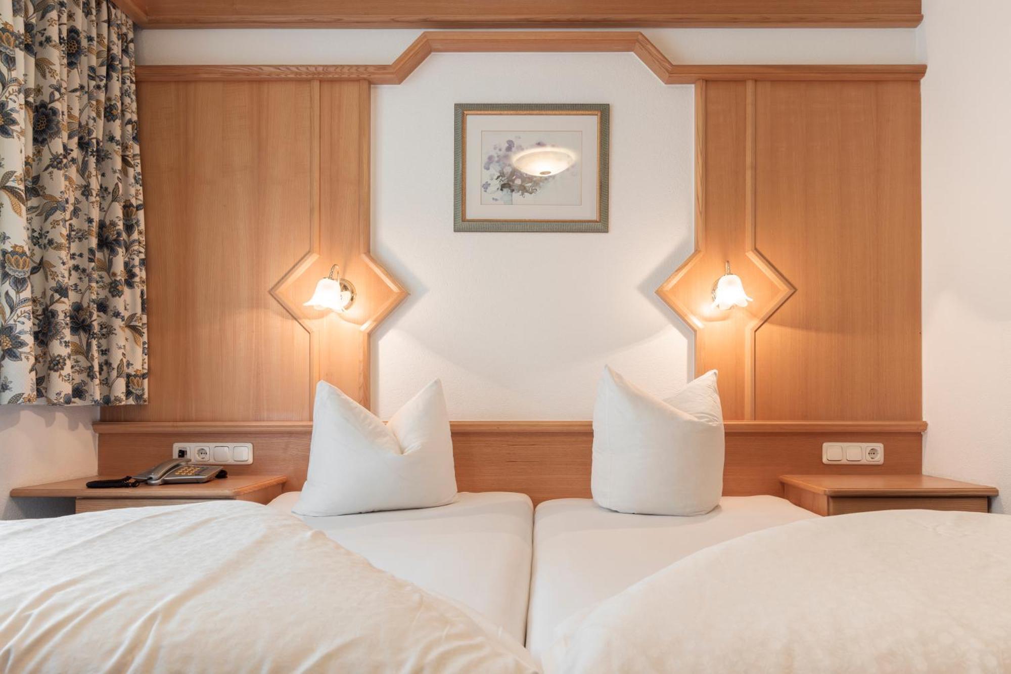 Schmid Rooms & Apartments イシュグル エクステリア 写真